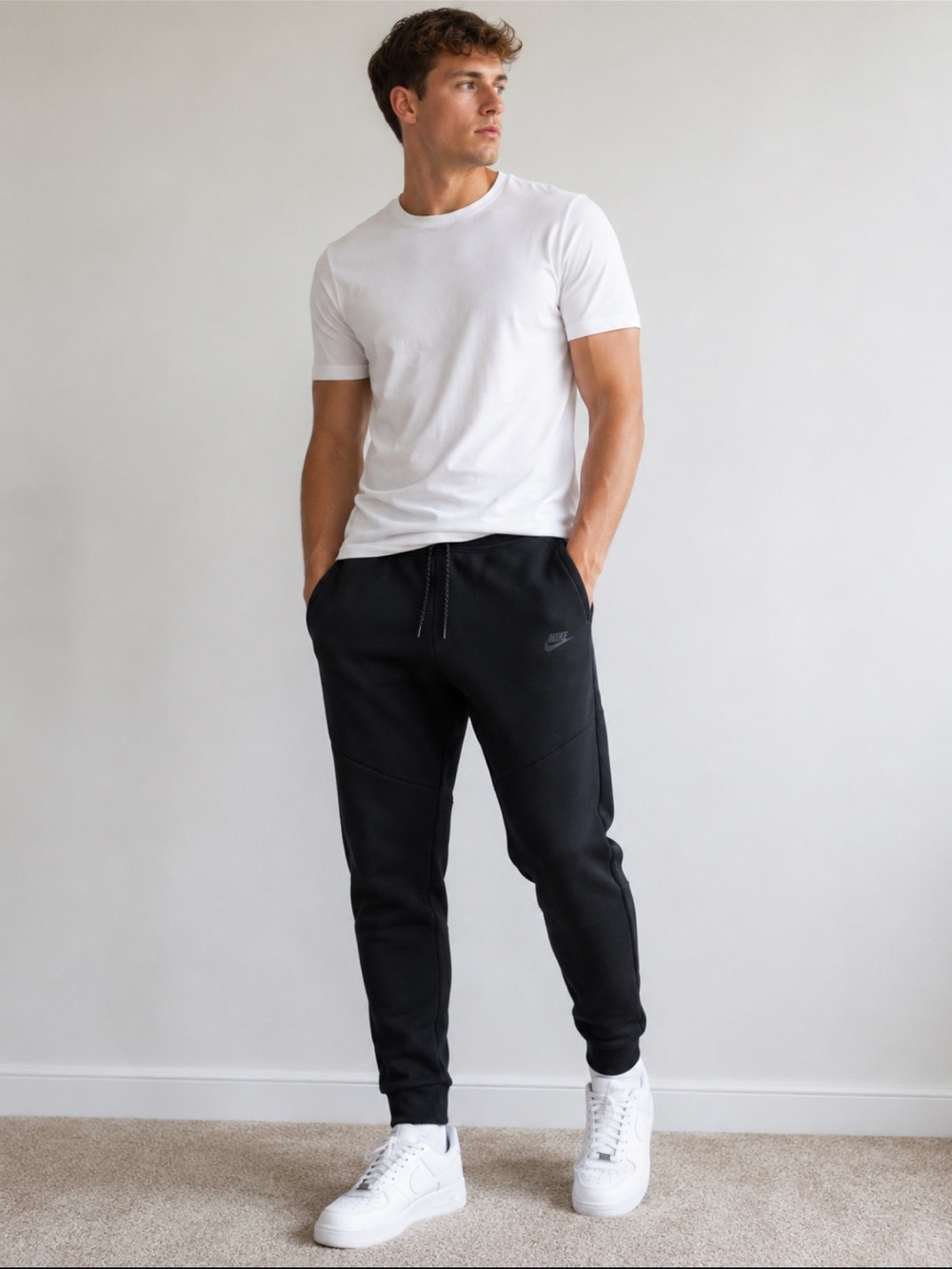 Nike Tech Fleece Joggers Men’s Large Black Tapered Pants HV0959-010